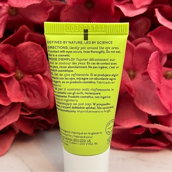 Elemis Superfood Matcha Eye Dew - Picture 5 of 6